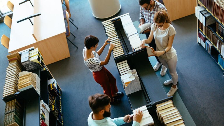 Fundación Mutualidad concede un año más 150 becas a estudiantes del Máster de Acceso a la Abogacía, en colaboración con Pérez-Llorca
