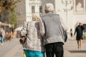 Derechos en la vejez: un nuevo reto de especialización para la abogacía