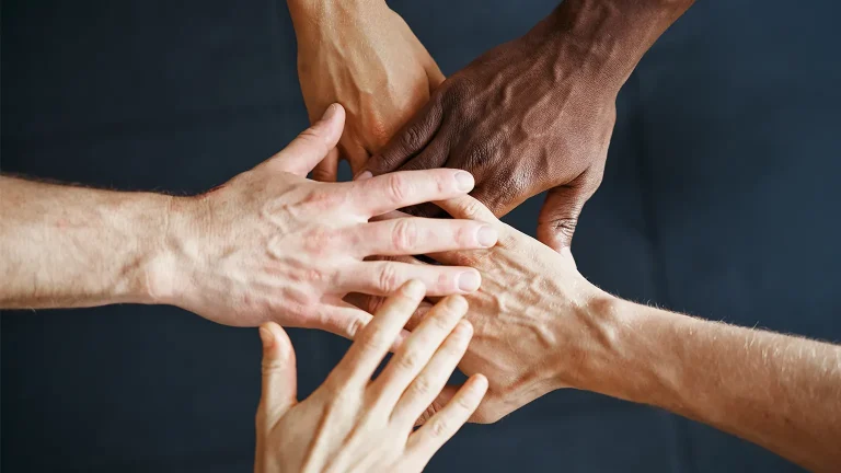 Fundación Mutualidad impulsa su ecosistema de abogacía solidaria con una nueva edición de su red de ayudas y becas